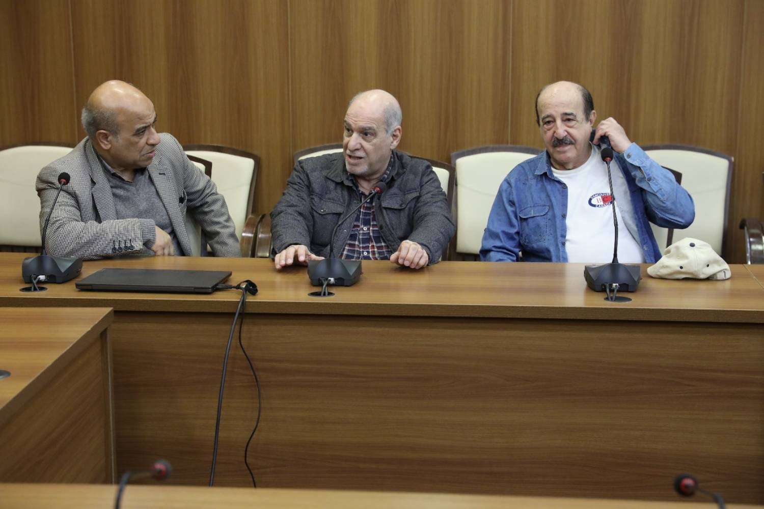 نارضایتی رییس صداوسیما از اجحاف به هنرمندان رادیو