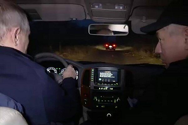 علت نبستن کمربند ایمنی توسط پوتین در مناطق عملیاتی فاش شد علت نبستن کمربند ایمنی توسط پوتین در مناطق عملیاتی فاش شد