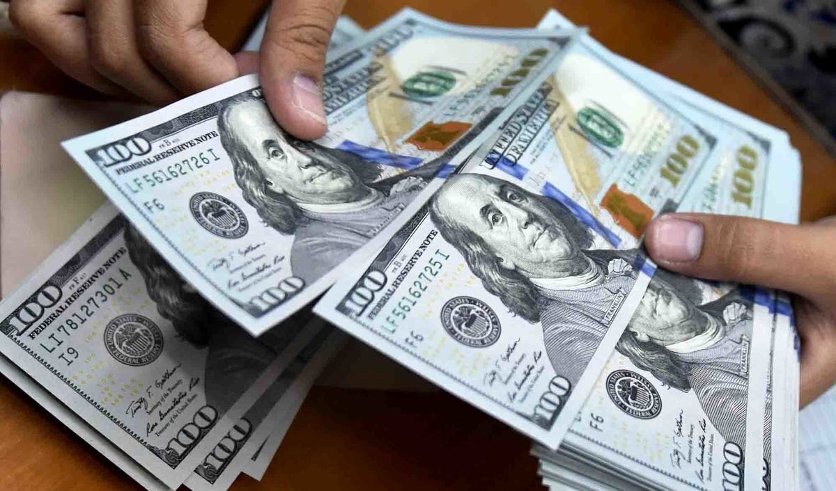 سناریوهای پیش‌روی بازار ارز در ۱۴۰۲/ آینده قیمت دلار چه خواهد شد؟