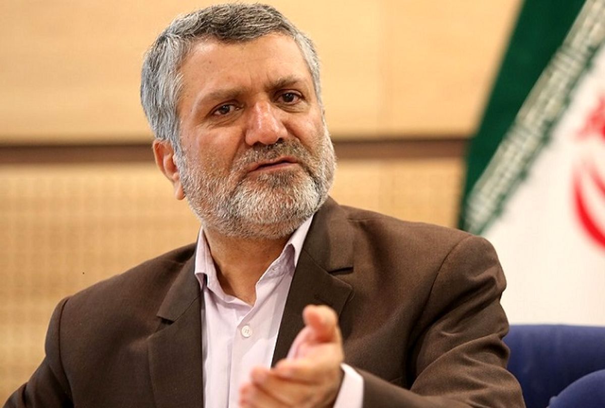 وزیر کار: کارگران با قناعت می توانند زندگی کنند