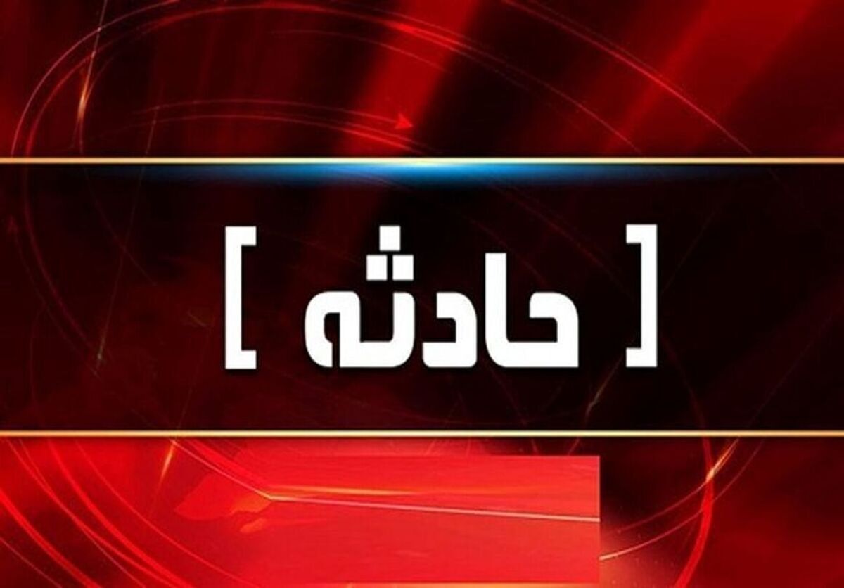 مصدومیت ۱۵ کارگر در حادثه واژگونی مینی‌بوس در یزد