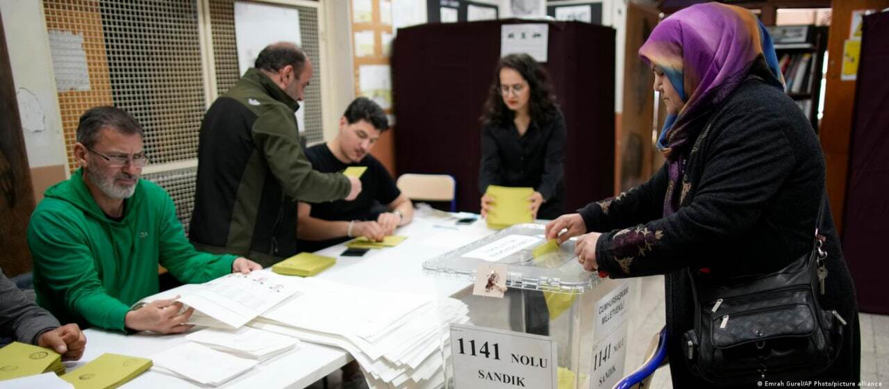انتخابات ترکیه (عکس) انتخابات ترکیه (عکس)