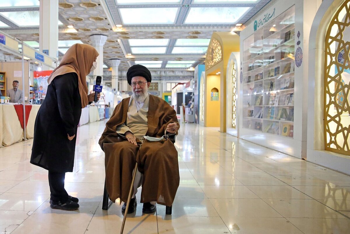 خبرنگار صدا و سیما بعد از مصاحبه با آیت‌الله خامنه‌ای: خاص‌ترین گفت‌وگوی بنده بود/ یکی از بی‌استرس‌ترین مصاحبه‌هایی بود که در عمر کاری‌ام تجربه کردم