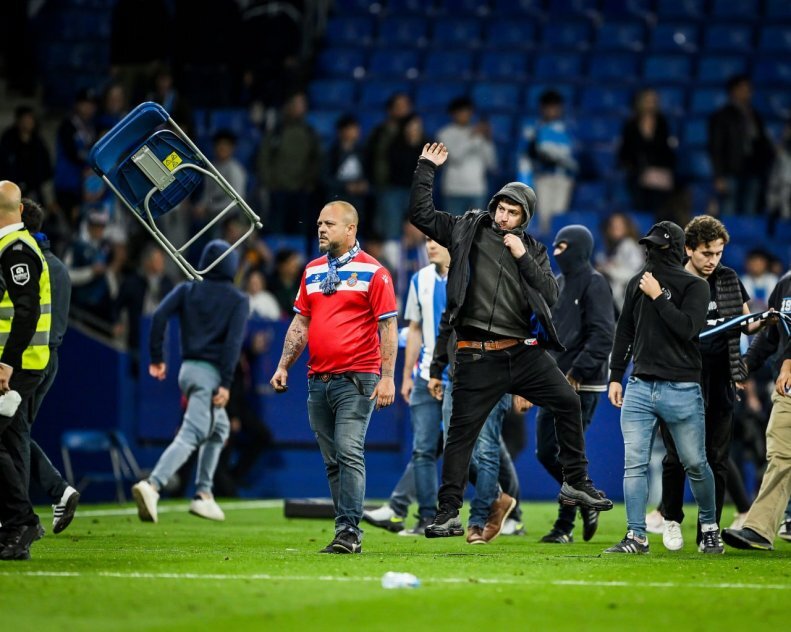 بارسلونا قهرمان شد و قسر در رفت! بارسلونا قهرمان شد و قسر در رفت!