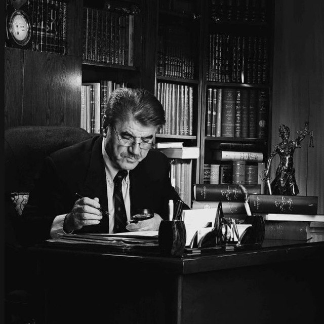 وکیل جعفر پناهی: به شایعات توجه نکنید، پناهی مهاجرت نکرده است