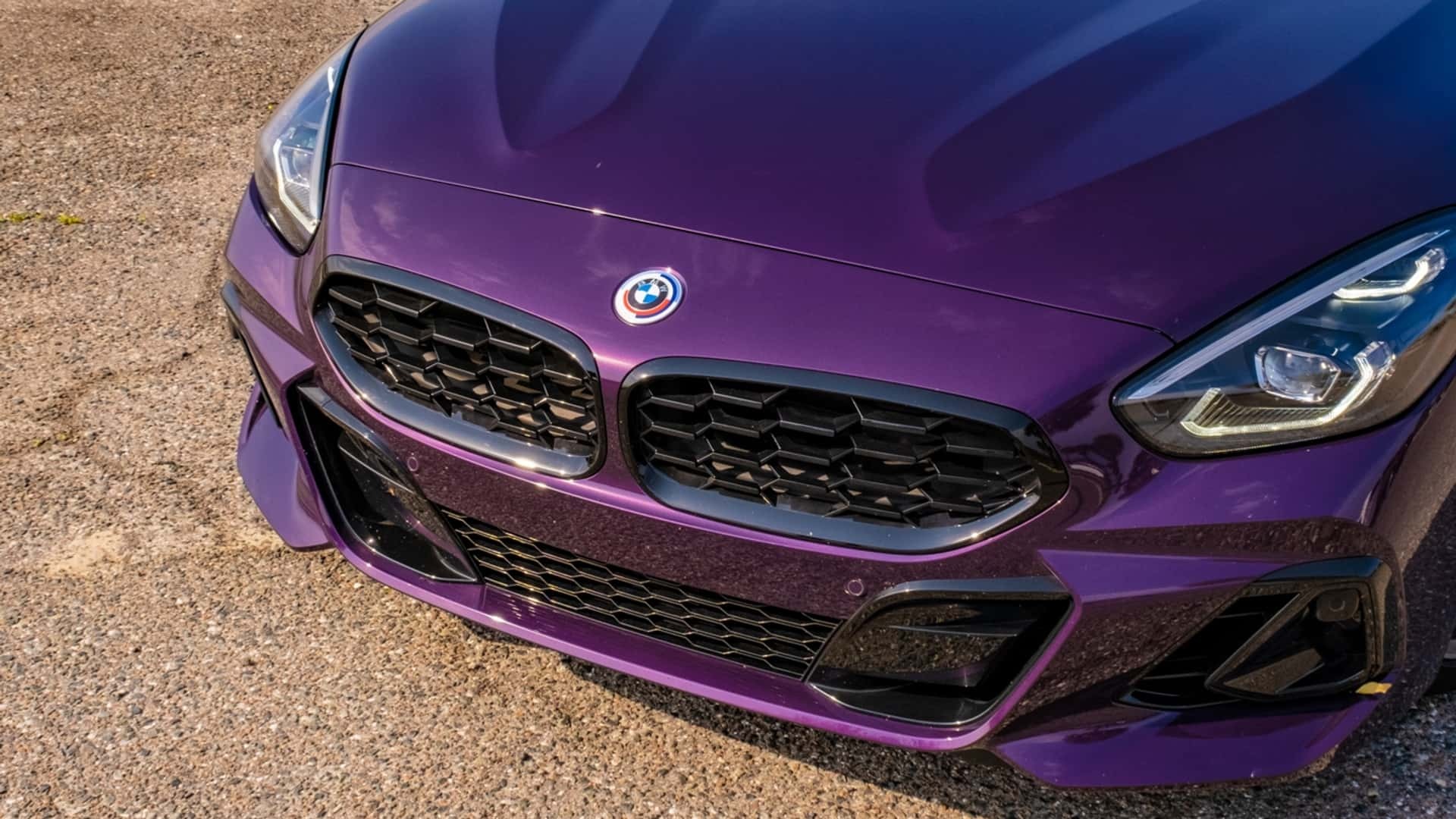 ب ام و زد4 M40i؛ هیولای کوچک و کم مصرف ارتش Z (+عکس) ب ام و زد4 M40i؛ هیولای کوچک و کم مصرف ارتش Z (+عکس)