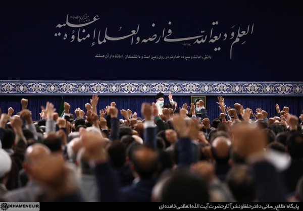 آیت الله خامنه ای: ما روی مبنای اسلامیمان نمی خواهیم طرف سلاح برویم / اگر این نبود جلویش را نمیتوانستند بگیرند /  توافق اشکالی ندارد اما زیرساخت صنعت هستهای نباید دست بخورد آیت الله خامنه ای: ما روی مبنای اسلامیمان نمی خواهیم طرف سلاح برویم / اگر این نبود جلویش را نمیتوانستند بگیرند /  توافق اشکالی ندارد اما زیرساخت صنعت هستهای نباید دست بخورد