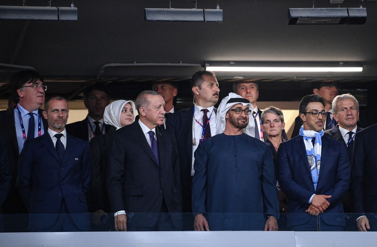 حاشیه فینال قهرمانان فوتبال اروپا در استانبول  حاشیه فینال قهرمانان فوتبال اروپا در استانبول