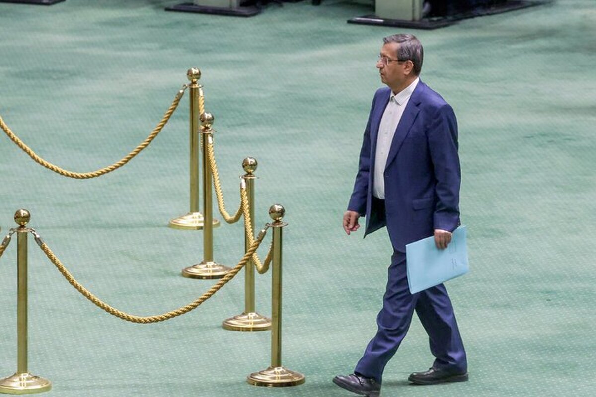 اسفند 1403؛ همتی افتاد، دلار نیفتاد!