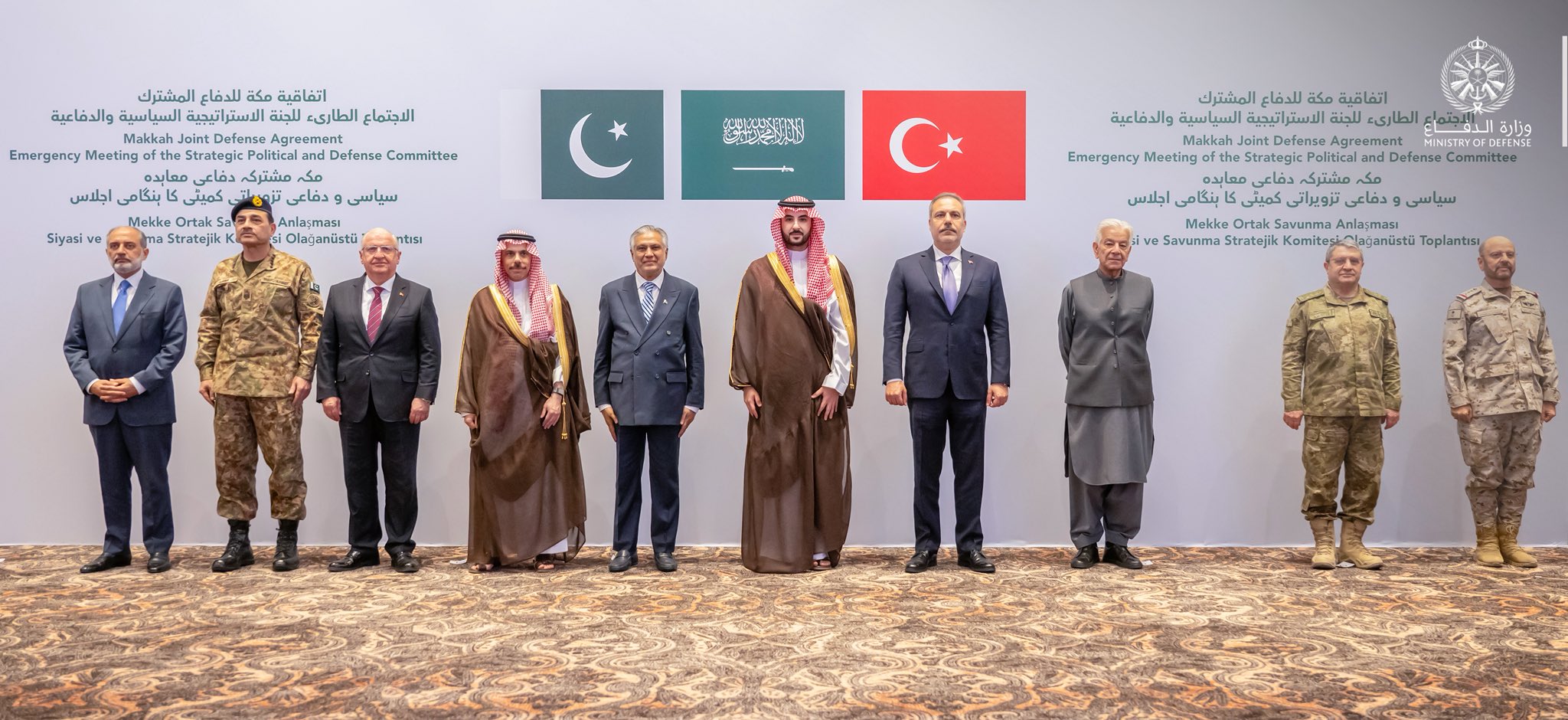 گام پاکستان و ترکیه برای حمایت نظامی از عربستان سعودی در برابر حوثی ها : تجهیزات نظامی اعزام می شود / انتخاب اولین دبیرکل ائتلاف مکه گام پاکستان و ترکیه برای حمایت نظامی از عربستان سعودی در برابر حوثی ها : تجهیزات نظامی اعزام می شود / انتخاب اولین دبیرکل ائتلاف مکه