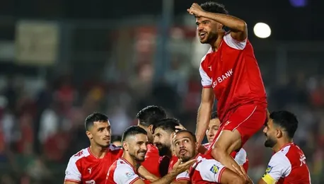 پرسپولیس با برد پرگل مقابل استقلال خوزستان ۶ امتیازی شد