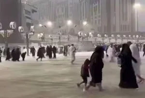آب‌گرفتگی مسیر زائران مسجدالحرام را بست