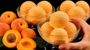 طرز تهیه بستنی زردآلو در ۵ دقیقه!