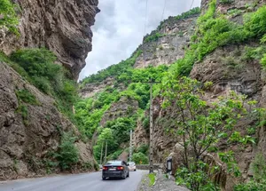 عکس یادگاری کارگران جاده چالوس؛ سال 1312
