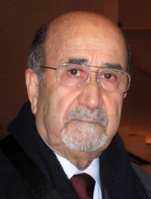 فیروز باقرزاده؛ قانون تقسیم یافتههای تاریخی را لغو کرد فیروز باقرزاده؛ قانون تقسیم یافتههای تاریخی را لغو کرد