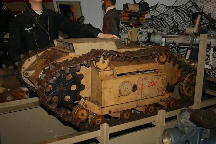 گولیات؛ «تانک انفجاری» آلمان نازی که پیشگام پهپادهای زمینی امروزی بود گولیات؛ «تانک انفجاری» آلمان نازی که پیشگام پهپادهای زمینی امروزی بود