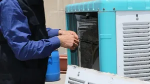 افزایش خطر برق‌گرفتگی هنگام سرویس کولر در تابستان