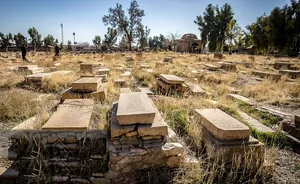 آتش‌سوزی در قبرستان دارالسلام شیراز خسارتی نداشته است