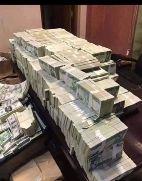 عراق؛ دستگیری مقامات به اتهام فساد مالی / کشف دسته های دلار در خانه نمایندگان مجلس عراق؛ دستگیری مقامات به اتهام فساد مالی / کشف دسته های دلار در خانه نمایندگان مجلس