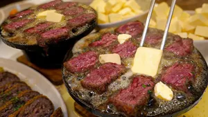 طرز تهیه گیوکاتسو ژاپنی به سبک غذای خیابانی