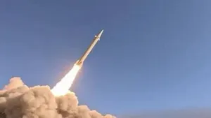 تصاویری از بلندشدن ستون دود ناشی از برخورد موشک در بحرین