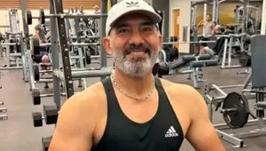 آمادگی بدنی باورنکردنی احمدرضا عابدزاده در سن ۶۰ سالگی (+عکس)