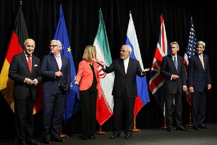 ظریف ظریف: عافیتطلبی یعنی برای حفظ جایگاه خود نگذاری مشکل کشور حل شود