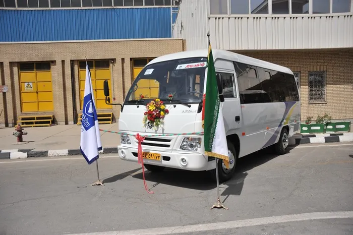 مراسم شماره گذاری اولین مینی بوس ساخت داخل