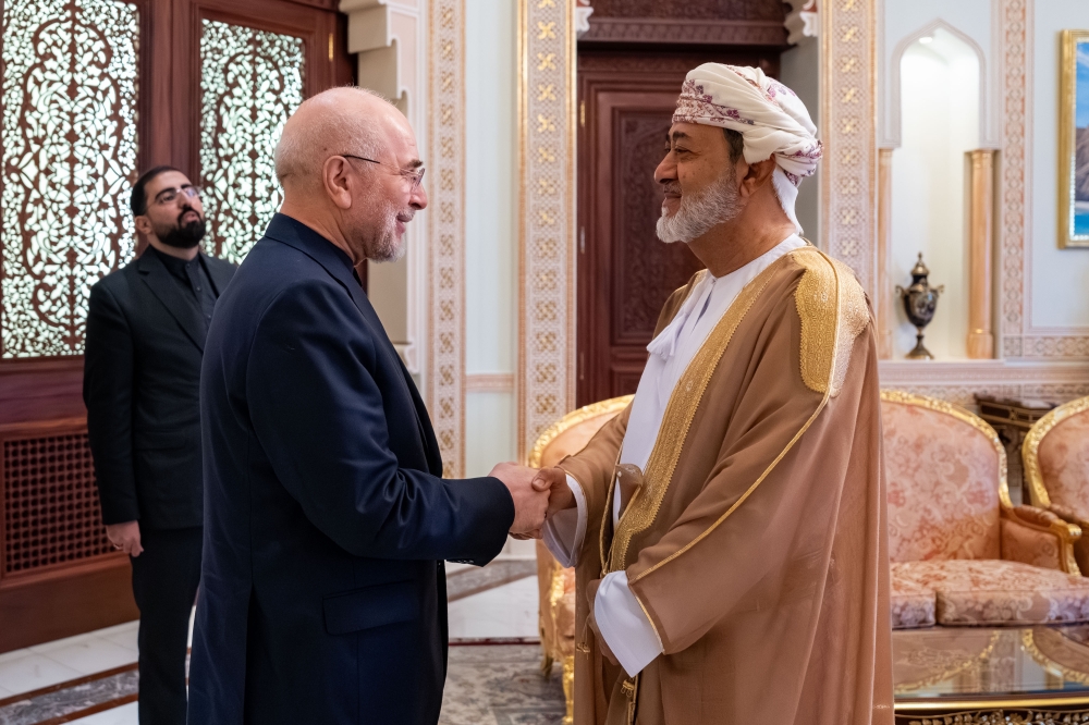 سفر قالیباف و عراقچی به مسقط و دیدار با سلطان عمان