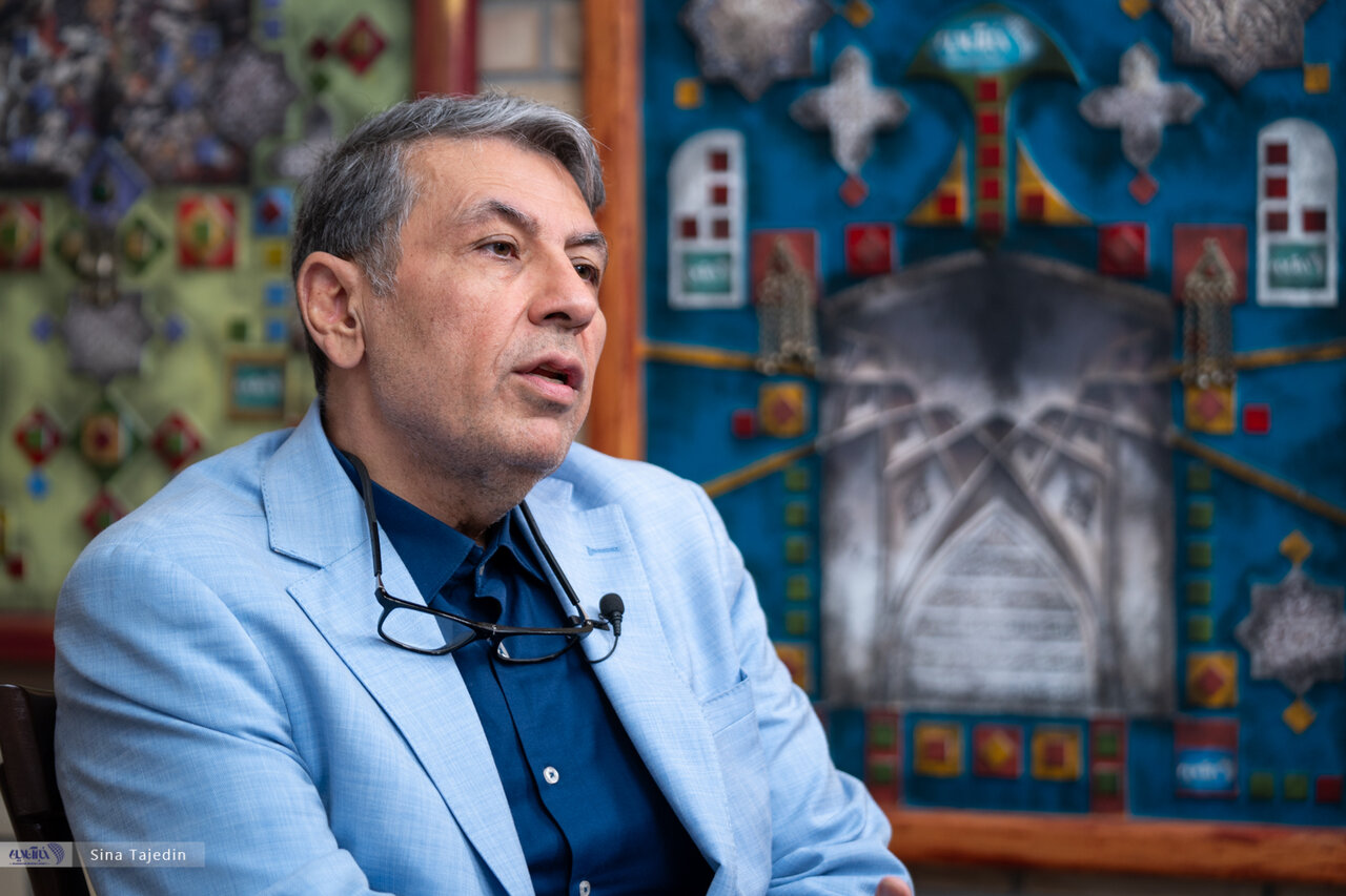 دکتر امیرمحسن ضیایی دکتر امیرمحسن ضیایی