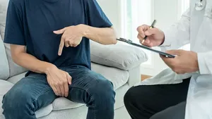 طبیعی یا غیرطبیعی؟ آنچه هر مردی باید درباره سلامت بیضه‌های خود بداند