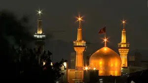 دل‌گیرترین اذان مغرب در حرم مطهر رضوی طنین‌انداز شد