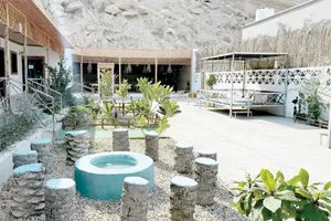 تعطیلی بسیاری از بوم‌گردی‌ها، کافه‌ها و رستوران‌های مناطق گردشگری جنوب کشور به دلیل شرایط جنگی