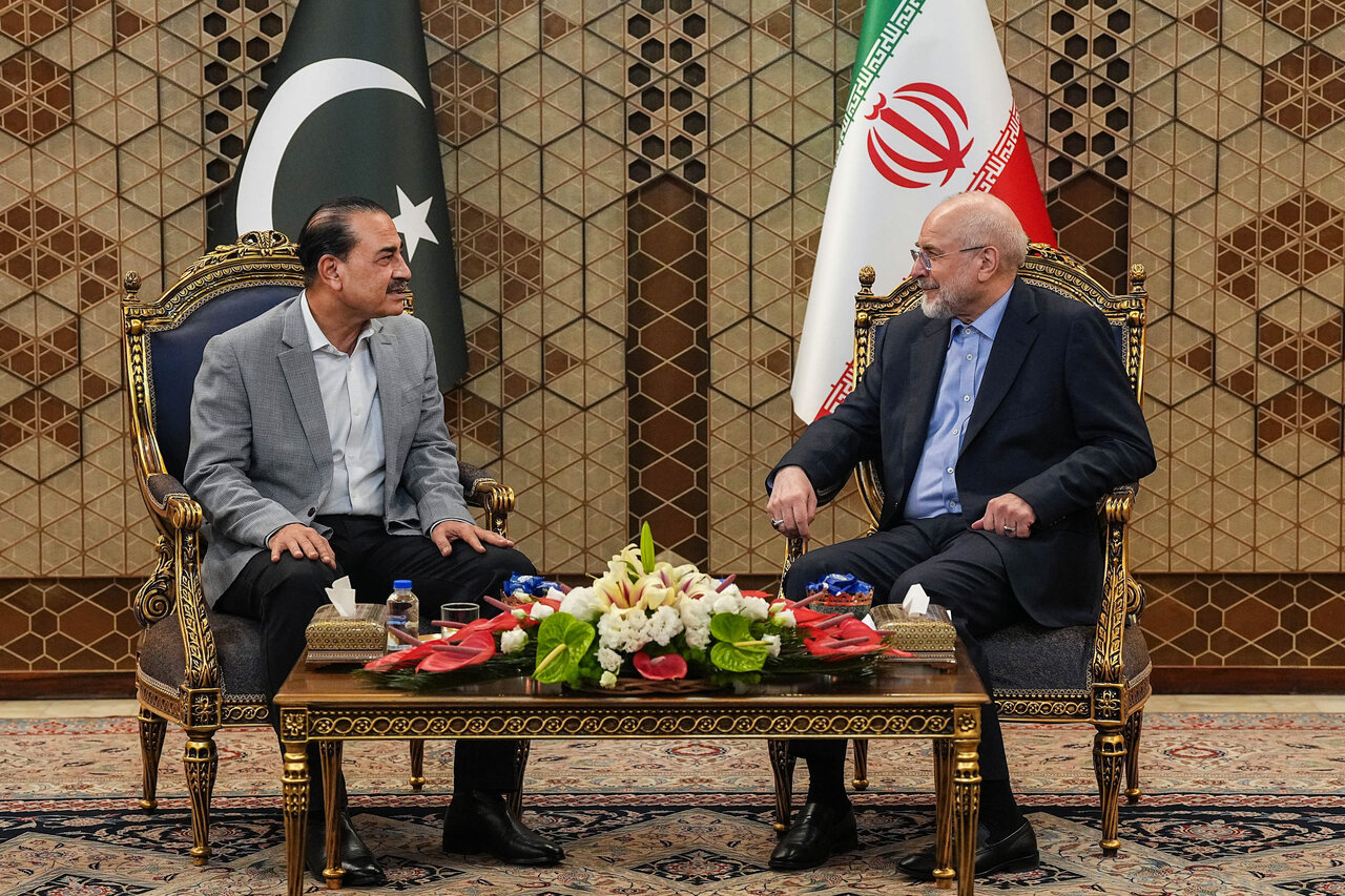مذاکرات ایران و آمریکا در مرحله سرنوشت ساز /  فرمانده ارتش پاکستان در تهران / مذاکرات هیات قطری با ایران / تماس امیر قطر - ترامپ