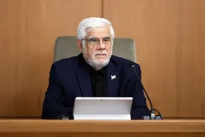 عارف: مهم‌ترین اولویت دولت در شرایط فعلی توجه جدی‌تر به منویات رهبر انقلاب و امام شهید است