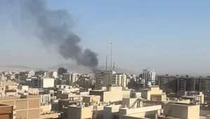 آتش‌سوزی گسترده در انبار لوله خیابان سعدی تهران