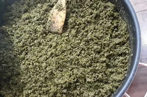 چگونه تلخی سبزی سرخ شده را بگیریم ؟ از قورمه سبزی و خورشت کرفس تا انواع کوکو