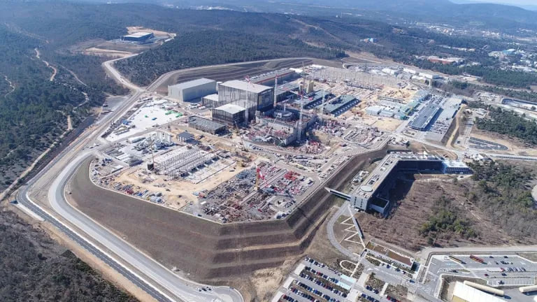 رآکتور تجربی گرماهستهای بینالمللی(ITER) ناو هواپیمابر جرالد آر فورد در میان گرانقیمتترین فناوریهای ساخت دست بشر