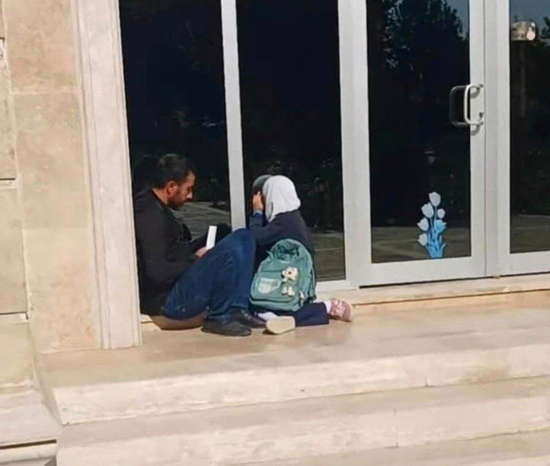 محروم از تحصیل به خاطر حجاب (+عکس) محروم از تحصیل به خاطر حجاب (+عکس)