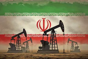 جهش قیمت نفت پس از لغو مجوز فروش نفت ایران توسط آمریکا