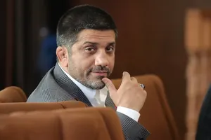 کنایه علیرضا دبیر به بازی امروز استقلال و پرسپولیس