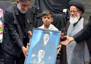 تجلیل نماینده رهبر انقلاب از نوجوان عراقی