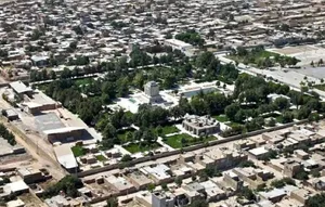 منظرۀ متفاوت «توس» با خانه‌های گنبدی در دوران قاجار