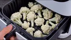 طرز تهیه گل کلم در سرخ‌کن بدون روغن؛ میان‌وعده‌ای ترد و خوشمزه