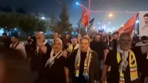 شعار حاضران از ترکیه در مراسم وداع با رهبر شهید در قم