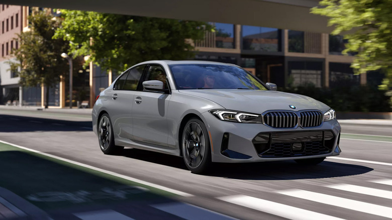بی‌ام‌و (BMW)؛ جنگ با مشتریان بر سر قابلیت‌های اشتراکی