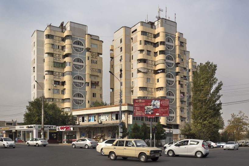 ساختمان های مسکونی (دهه 1980)، تاشکند، ازبکستان ساختمان های مسکونی (دهه 1980)، تاشکند، ازبکستان