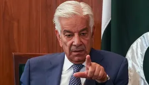 وزیر دفاع پاکستان: پیام عربستان درباره تحولات یمن را به تهران منتقل کردیم/ زمان فعال شدن «توافق مکه» رسیده