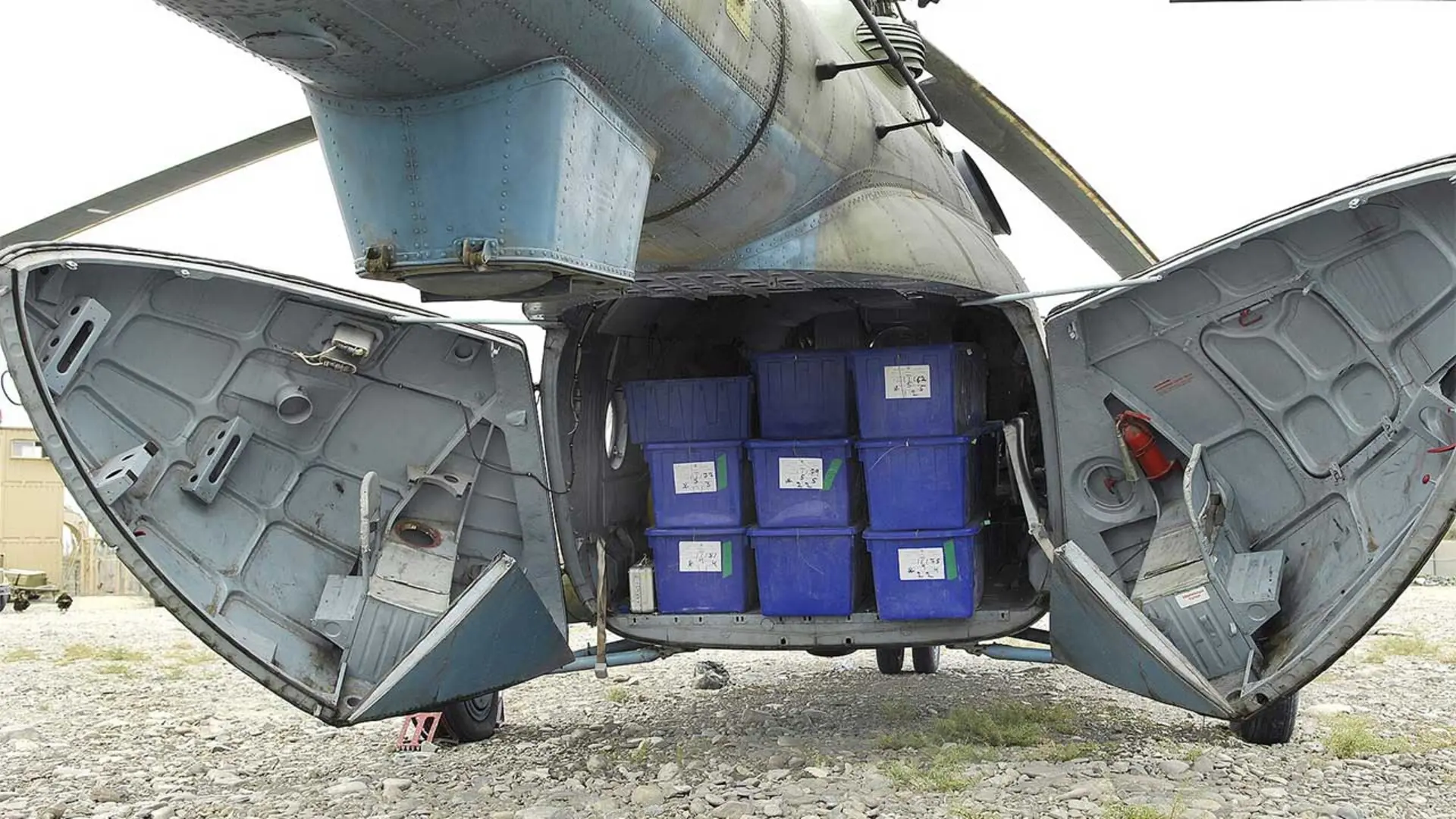 هلیکوپتر میل Mi-17