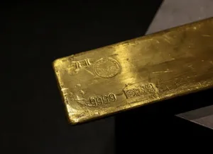 اونس جهانی طلا سقوط کرد